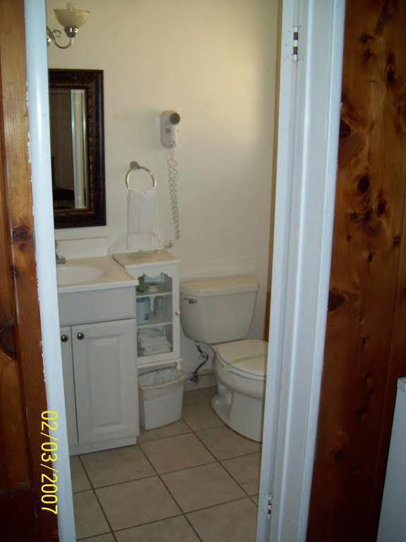 Lakeshore Lodge Wofford Heights Luaran gambar